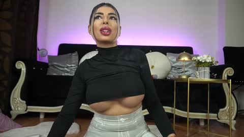 Emma  Bella online show from 03.02.25