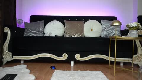 Emma  Bella online show from 03.06.25