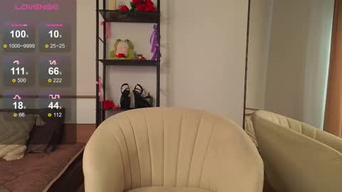 Snapshot of bella_faith chatting on 10.01.25 bella_faith online show from 10.01.25