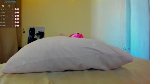 Snapshot of bella_foryou chatting on 02.21.25 NastyaThere are legends that in this room all your wishes can come true  Private is Open online show from 02.21.25