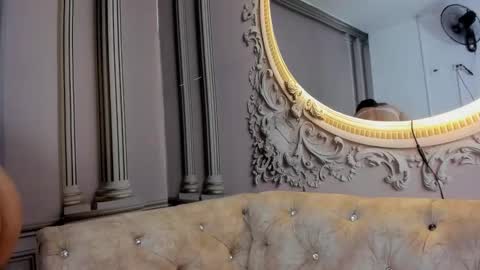 Mia online show from 12.05.25