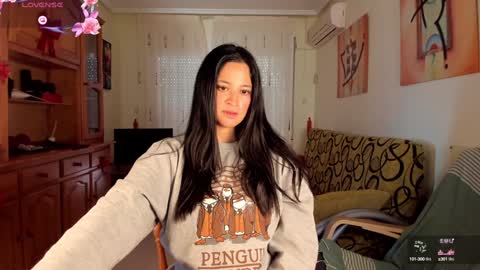 Snapshot of bella_pocahontas3 chatting on 01.15.25 bella_pocahontas3 online show from 01.15.25