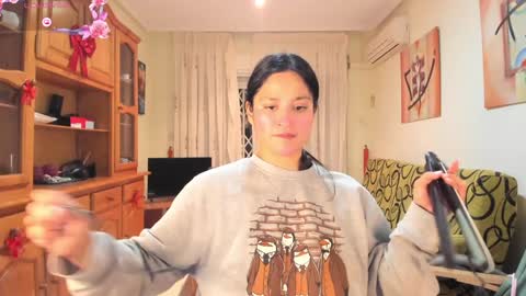 Snapshot of bella_pocahontas3 chatting on 01.19.25 bella_pocahontas3 online show from 01.19.25