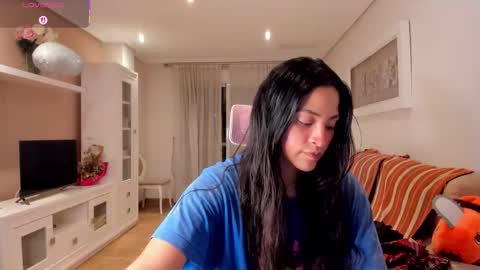 Snapshot of bella_pocahontas3 chatting on 09.23.25 bella_pocahontas3 online show from 09.23.25