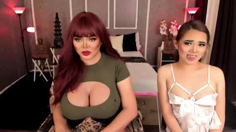 Snapshot of bellabrown_19xxx chatting on 02.10.25 Bella online show from 02.10.25