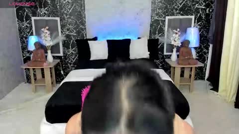 Snapshot of bellabrown_19xxx chatting on 10.02.25 Bella online show from 10.02.25