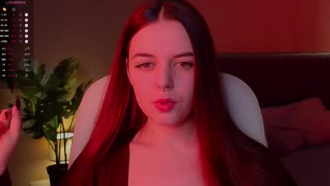 Snapshot of belladevile_ chatting on 10.03.25 belladevile_ online show from 10.03.25