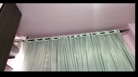 Snapshot of bellah_rose_squirt chatting on 02.02.25 Bella online show from 02.02.25