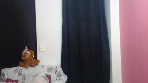 Snapshot of bellamy_sweet chatting on 10.08.25 bellamy online show from 10.08.25