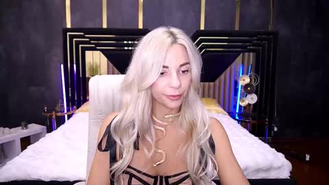 Bella online show from 11.03.25