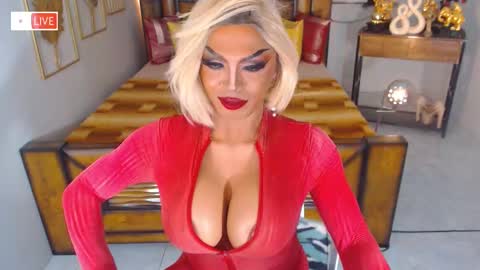Snapshot of bellatrixxhuckerts chatting on 02.14.25 B E L L A T R I X online show from 02.14.25