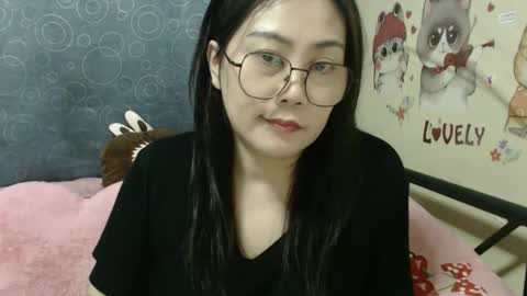 Snapshot of bellbabe chatting on 02.07.25 Bella online show from 02.07.25