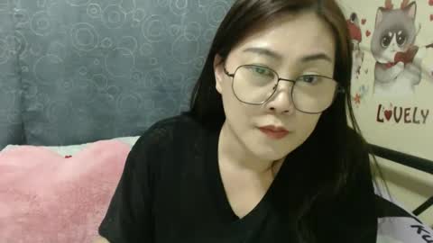 Snapshot of bellbabe chatting on 03.01.25 Bella online show from 03.01.25