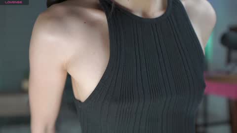 Snapshot of belle_adrienne chatting on 12.08.24 Belle Adrienne  IG  online show from 12.08.24