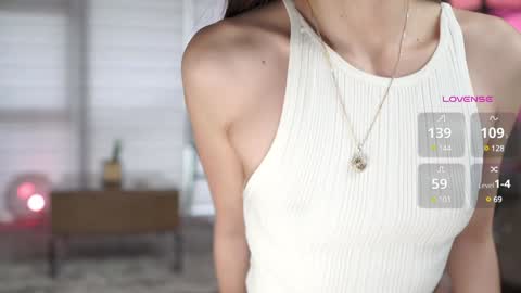 Snapshot of belle_adrienne chatting on 12.17.24 Belle Adrienne  IG  online show from 12.17.24