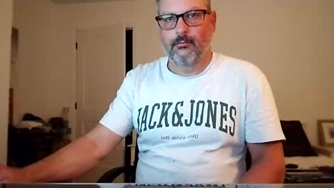 Snapshot of bellequeue19758 chatting on 10.03.25 bellequeue19758 online show from 10.03.25