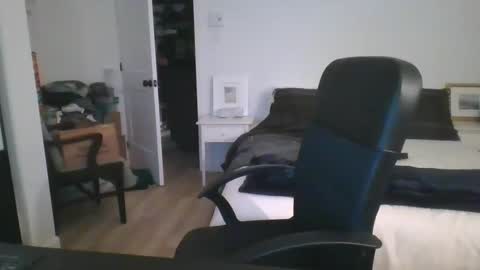 bellequeue19758 online show from 10.25.25