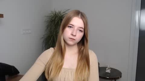 Snapshot of bellochka_ chatting on 12.02.25 bellochka_ online show from 12.02.25