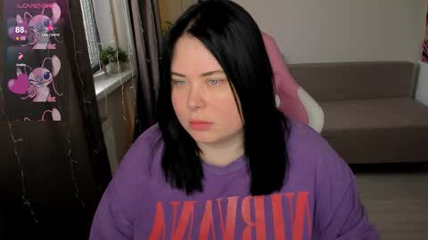 Snapshot of bellybooxo chatting on 12.01.25 LinaBoo online show from 12.01.25