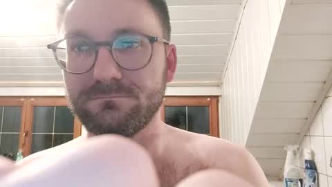 Snapshot of ben00189 chatting on 12.30.24 ben00189 online show from 12.30.24