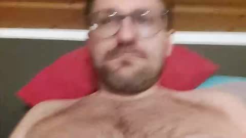 Snapshot of ben00189 chatting on 10.08.25 ben00189 online show from 10.08.25