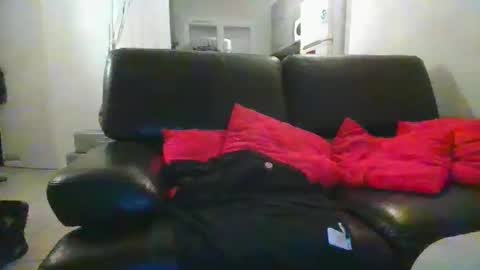 Snapshot of benbare13 chatting on 11.05.25 benbare13 online show from 11.05.25