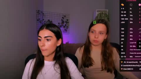 Snapshot of benny_duglas chatting on 09.09.25 Benny online show from 09.09.25