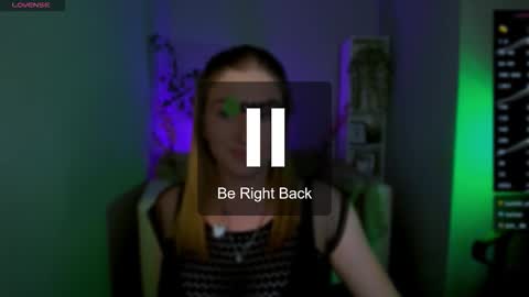 Snapshot of benny_duglas chatting on 09.17.25 Benny online show from 09.17.25