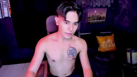 Snapshot of bentlyfuck chatting on 12.31.24 bentlyfuck online show from 12.31.24