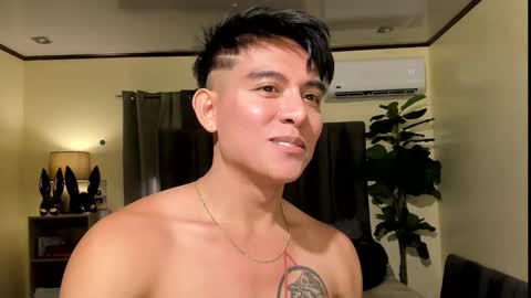 Snapshot of bentlyfuck chatting on 10.07.25 bentlyfuck online show from 10.07.25