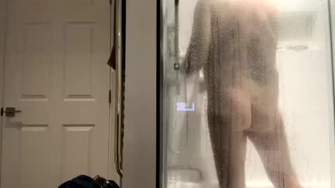 Snapshot of benz10001 chatting on 12.24.24 benz10001 online show from 12.24.24