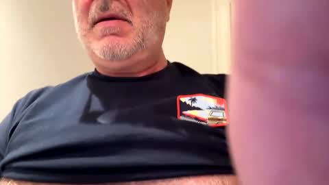 Snapshot of benz10001 chatting on 01.31.25 benz10001 online show from 01.31.25