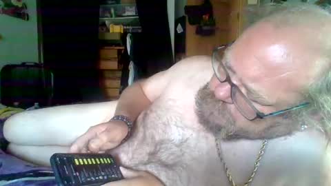 Snapshot of bergeeric1970 chatting on 09.12.25 bergeeric1970 online show from 09.12.25