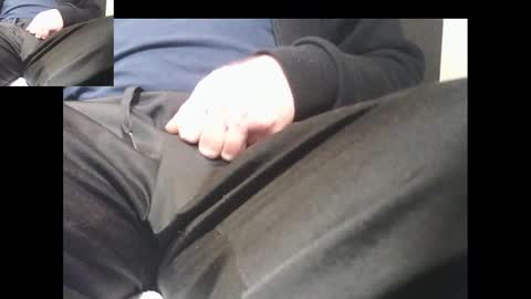 Snapshot of bernardo1968 chatting on 12.25.24 bernardo1968 online show from 12.25.24