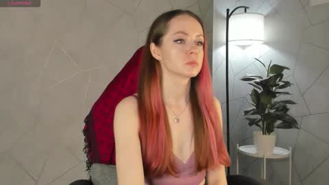 Snapshot of berta_kelly chatting on 09.18.25 Berta online show from 09.18.25