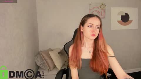 Snapshot of berta_kelly chatting on 10.14.25 Berta online show from 10.14.25