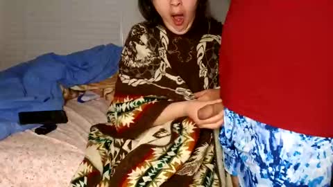 Snapshot of bestia_bella_sex chatting on 03.08.25 Rugal y angel online show from 03.08.25