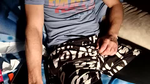 betelik7 online show from 11.02.25