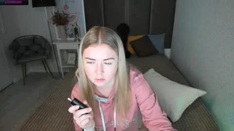 Mila Sweet online show from 11.19.25