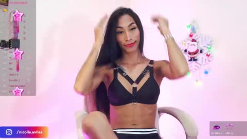 Snapshot of beuty_goddes777 chatting on 12.26.24 Nicolle Aviles online show from 12.26.24