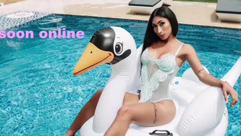 Snapshot of beuty_goddes777 chatting on 01.17.25 Nicolle Aviles online show from 01.17.25