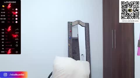 Snapshot of beuty_goddes777 chatting on 02.28.25 Nicolle Aviles online show from 02.28.25