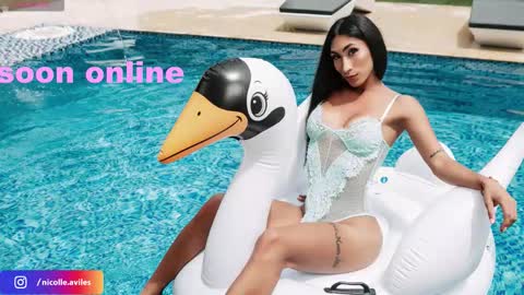 Snapshot of beuty_goddes777 chatting on 09.17.25 Nicolle Aviles online show from 09.17.25