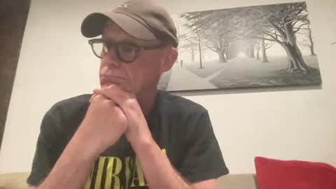 Snapshot of bgrade chatting on 10.10.25 bgrade online show from 10.10.25