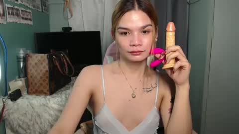 Snapshot of bheefuck52 chatting on 03.12.25 bhee52 online show from 03.12.25