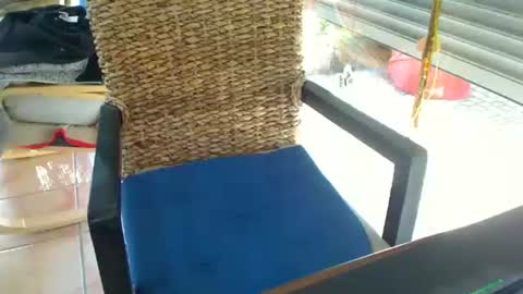 Snapshot of bi_and_more chatting on 01.06.25 Manfred online show from 01.06.25