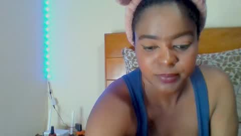 Snapshot of bianca_ebony chatting on 01.06.25 bianca ebony online show from 01.06.25