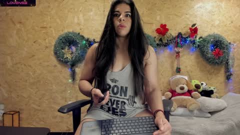 Snapshot of biancastrongg chatting on 12.31.24 Biancastrong.. IGThebiancastrong online show from 12.31.24