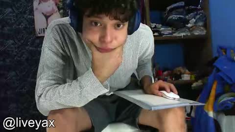 Snapshot of big_ryan18 chatting on 11.04.25 Ryan online show from 11.04.25