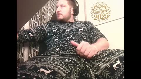 Snapshot of big_sele chatting on 01.03.25 bigbroly88 online show from 01.03.25